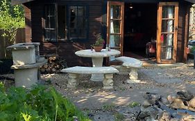 Shrublands Garden Cabin